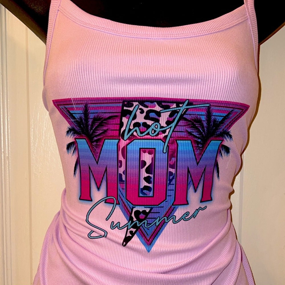 Hot mom summer tank! 🥵